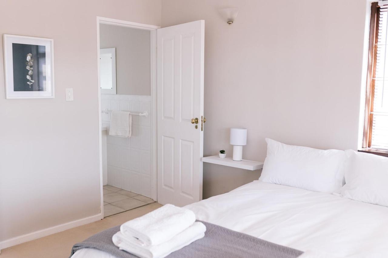 Nahoon Beach Villas Self Catering Apartments East London Extérieur photo